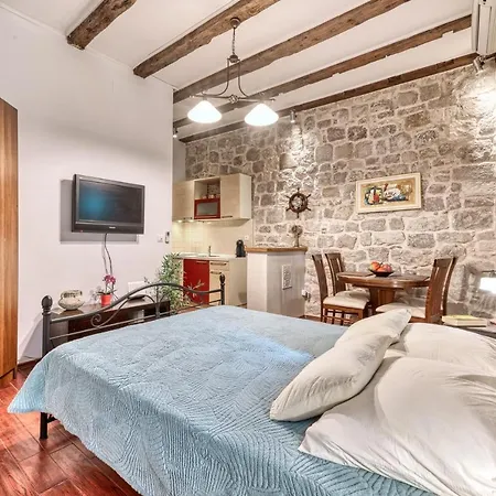 Apartment Tezoro *